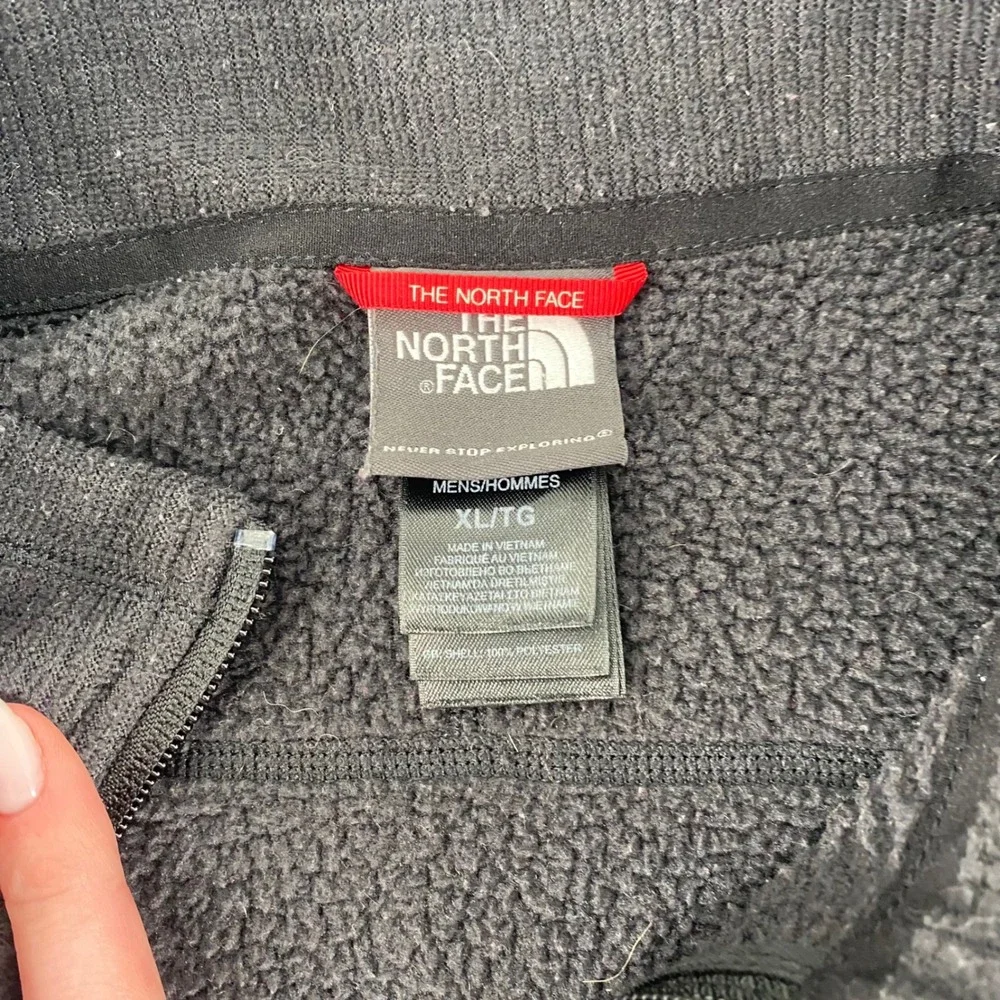 The North Face Mens Fleece 1/4 Zip Pullover Jacket Black XL‎